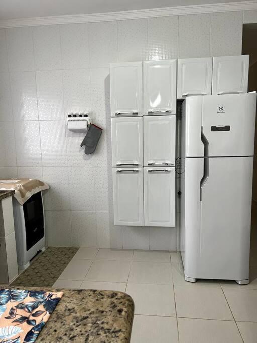 Casa Na Da Maranduba, Com Jacuzzi E Churrasqueira Casa de férias
