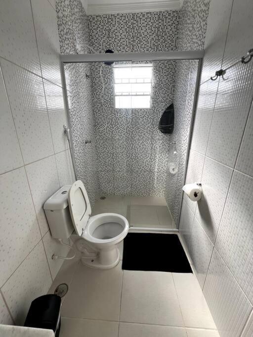 Casa de férias Casa Na Da Maranduba, Com Jacuzzi E Churrasqueira
