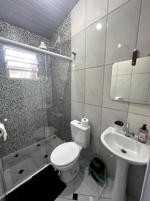 Casa Na Da Maranduba, Com Jacuzzi E Churrasqueira *